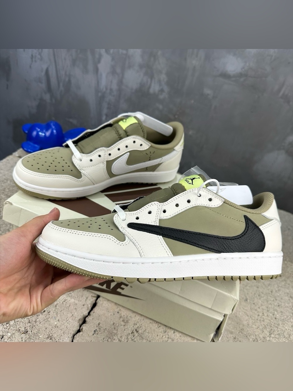 Travis Scott x Air Jordan 1 Low Golf Olive White Sneakers